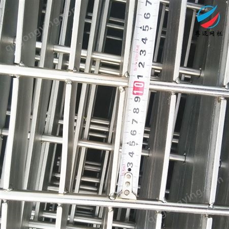 云南复合钢格板 防滑楼梯踏步板 平台热镀锌钢格栅板厂家