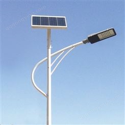 强大光电厂家供应太阳能路灯   高杆灯  智慧路灯  厂家定制 出货快欢迎来电