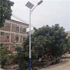 厂家供应 LED太阳能路灯8到12米道路灯生产单臂双臂路灯杆