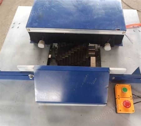 木托开槽机定制异形方孔铣槽机包装箱实木托盘叉车孔挖孔机