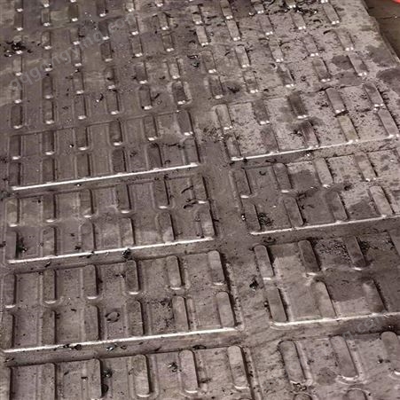 厂家定制 漏粪板模具 数控铣漏粪板钢模 欧式猪用漏粪板模具